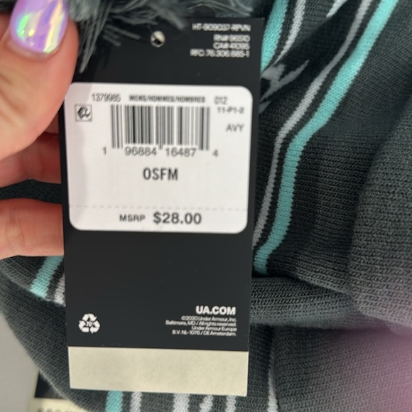 Under Armour
UA Men's Halftime Pom Beanie - Beanies- NWT - Picture 5 of 5